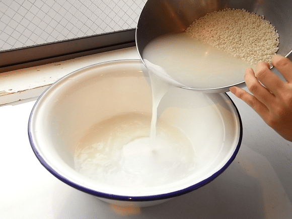 Making Rice Water